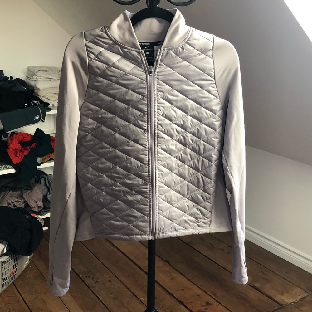 Nike light zip-up jacket / Nice look after workout